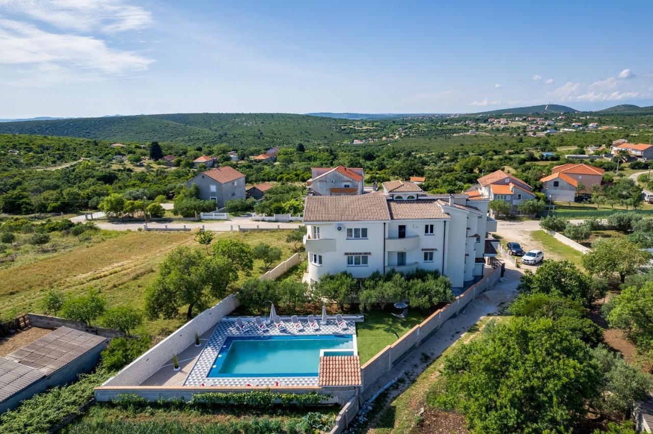 Apartman David S Bazenom Podusje Екстериор снимка