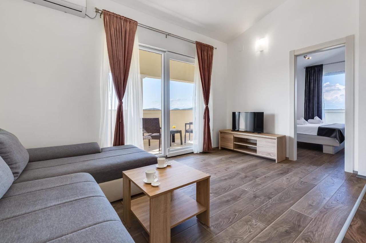 Apartman David S Bazenom Podusje Екстериор снимка